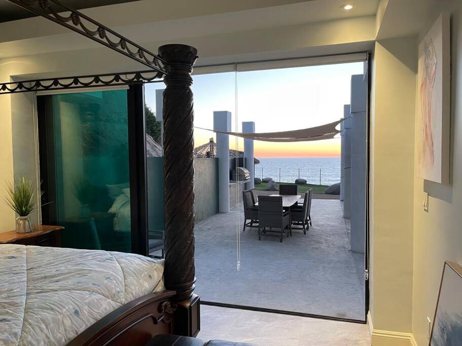 Triton'S Playhouse Beachfront Primo Tapia Ngoại thất bức ảnh